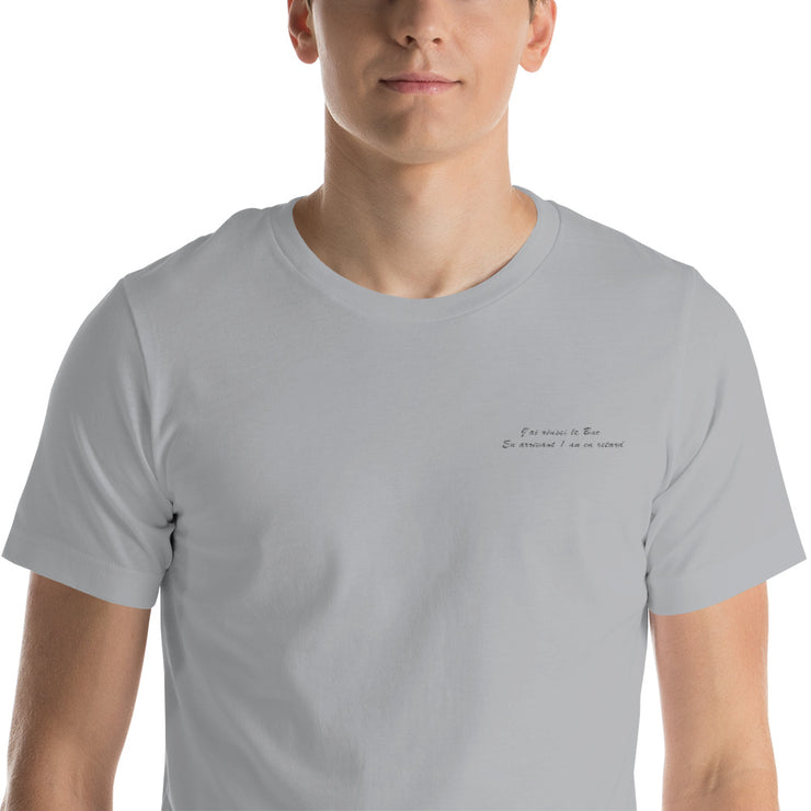 T-shirt "J'ai eu mon Bac en arrivant avec 1 an de retard"